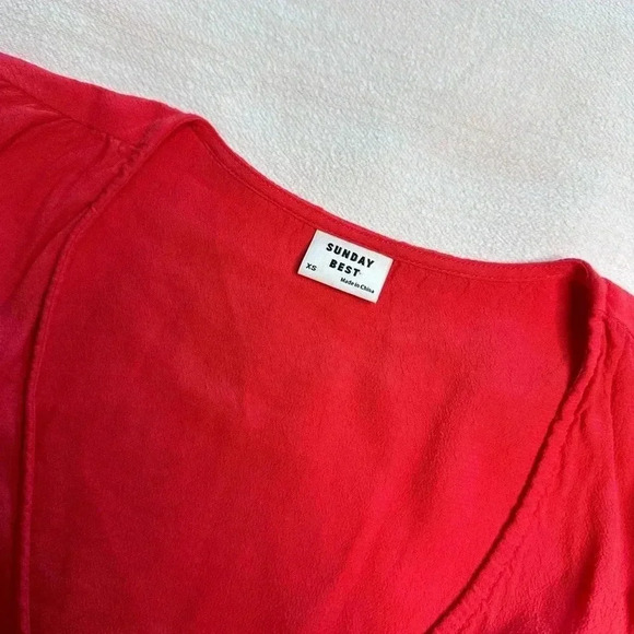 Sunday Best tie up cropped blouse - Picture 3 of 3